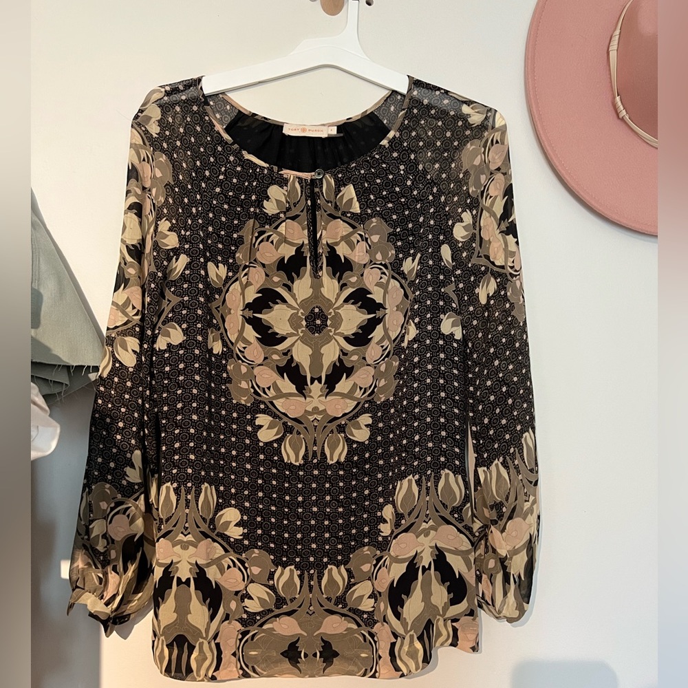 Tory Burch top